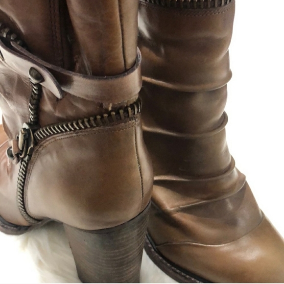 BCBGeneration heeled cognac booties size 7.5 - Picture 7 of 7